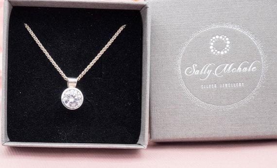 Pendentif Rond En Argent Sterling 925 Avec Zircone Cubique - Athra, Fait Main, Ajustable