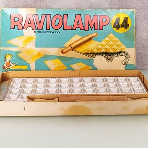 Vintage Raviolamp  Ravioli Mold and Rolling Pin   44 Ravioli Mold