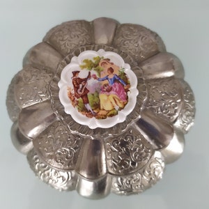 Vintage silver plated jewel box with lid  satin cover