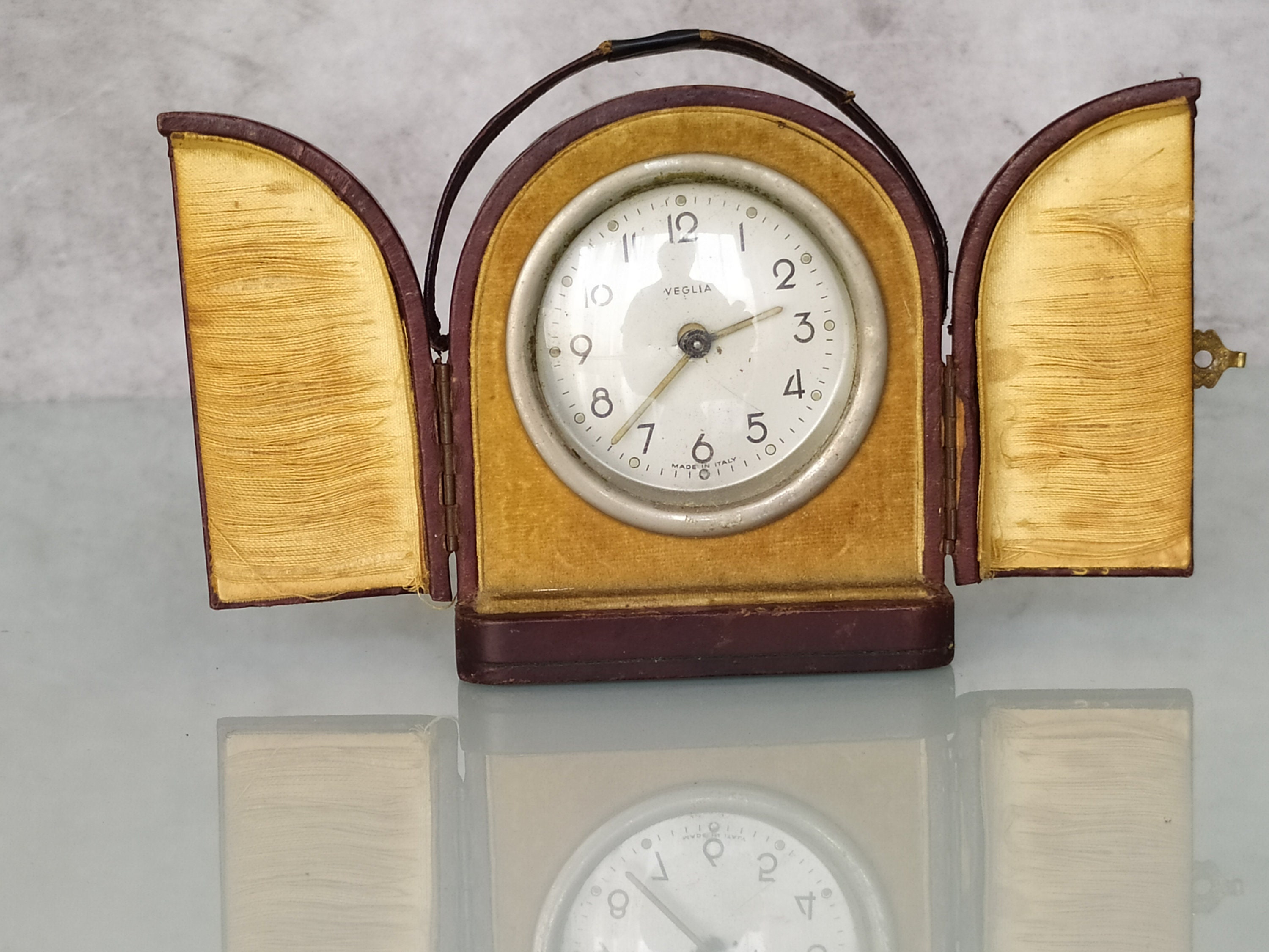 Deco Vintage Small Table Clock Table Clock With Leather Case Etsy