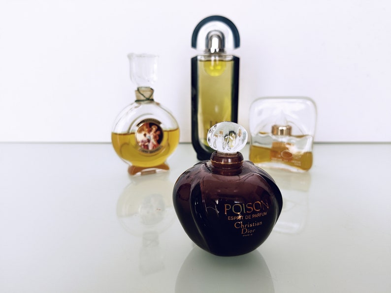Four Small Factice Bottles, Various Dummy Poison, J' ai Osé, Bal a Versailles, La Nuit No perfume Inside image 2