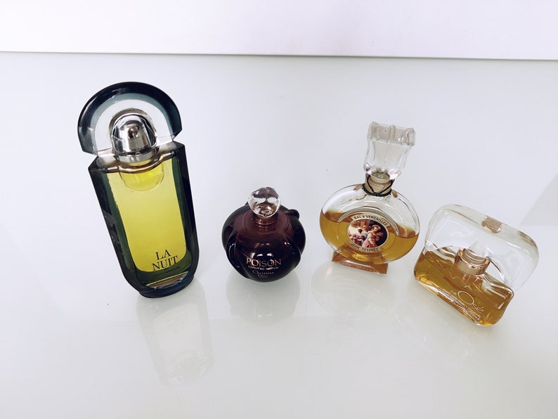 Four Small Factice Bottles, Various Dummy Poison, J' ai Osé, Bal a Versailles, La Nuit No perfume Inside image 9