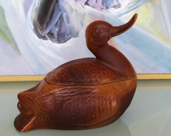 Mancioli Duck Casserole: Fine Porcelain Cookware