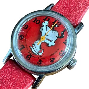 Vintage Snoopy Peanuts Girls Wristwatch Red Dial Red Strap Cartoon Analog Watch - As Is image 5