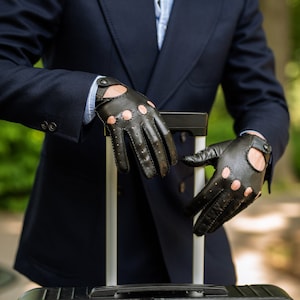 Rome - Men&#39;s Leather Driving Gloves in Black
