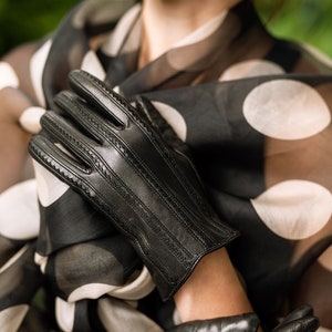 Pavia - Black Women&#39;s Leather Gloves