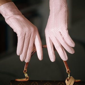 Vernazza women's green olive leather gloves