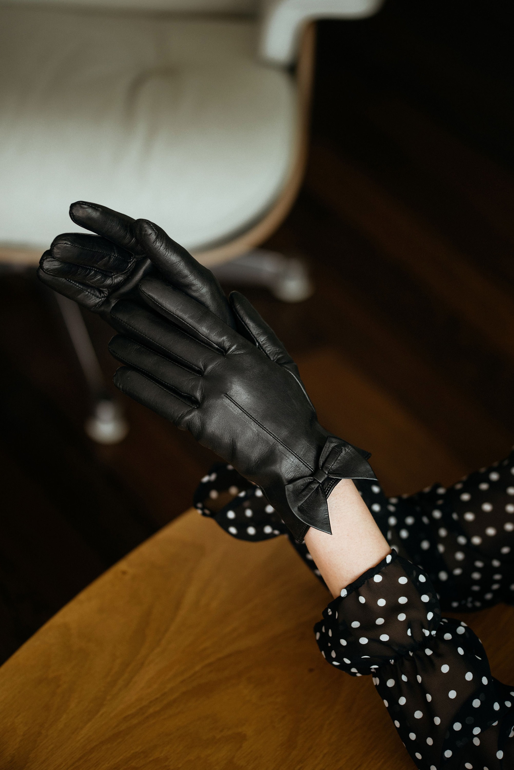 Silk lined leather gloves - Etsy 日本