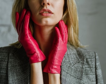 Medina - Women's Minimalist Leather Gloves in Hot Pink Nappa Leather