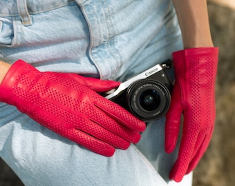 Vernazza - Hot Pink Leather Gloves for Woman