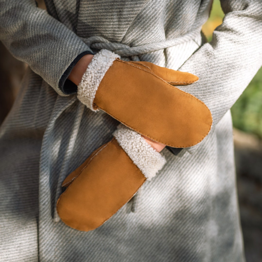 Courmayeur Women's Shearling Gloves in Camel Sheepskin Leather Etsy