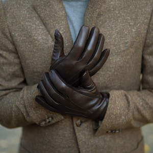 Sassari - Hand Made Men's Gloves in Dark Brown