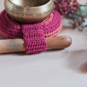 Tibetan Singing Bowl Cushion: Crochet Pattern image 4