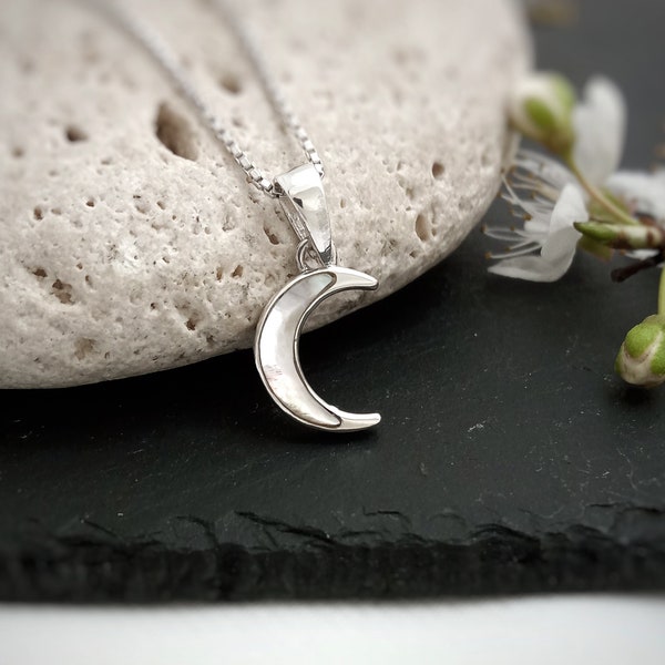 Crescent Moon pendant in sterling silver and Mother of Pearl, Small shell Moon charm, Celestial jewellery for her, Wiccan Pagan Moon gift