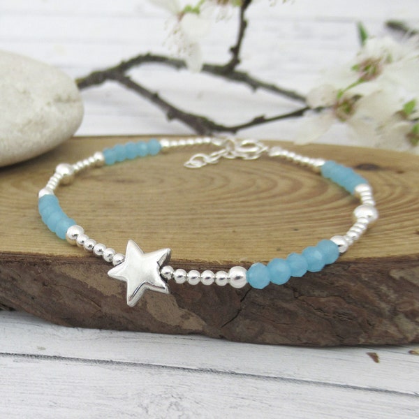 Silver star charm stackable beaded bracelet, Light blue Czech seed bead bracelet, Dainty glass bead adjustable bracelet, Gift for her