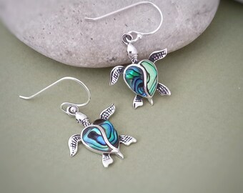 Sea Turtle dangle earrings in sterling silver with abalone shell, Turtle lover earrings with paua seashell, Terrapin Tortoise jewelry gift