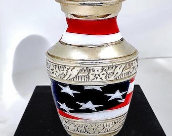 Akanksha Arts Classic Small Mini Cremation Keepsake Urn for Human Ashes – with Box Velvet Box -- 2.8 inch - US Flag Keepsake - Patriotic Urn