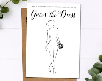 Può includere: Una carta bianca con la scritta "Indovina l'abito" e un disegno a tratto di una sposa che tiene un bouquet. La carta è su una busta marrone, con fogliame verde sullo sfondo. Il testo sopra il titolo recita "COSA PENSI CHE LA SPOSA INDOSSERÀ NEL SUO GRANDE GIORNO? VEDI SE PUOI".