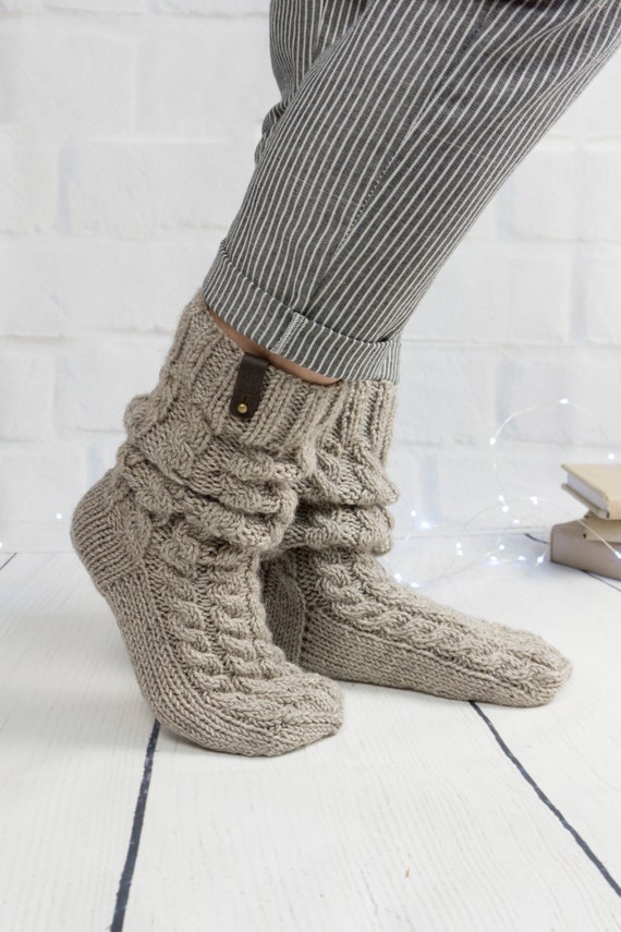 Chaussette en tricot femme cable laine chaussette Tricot fait a la main chaude maison chaussette maison Chaussette Slouch confortable Chaussette botte dhiver Cadeau femme inspirante Etsy France