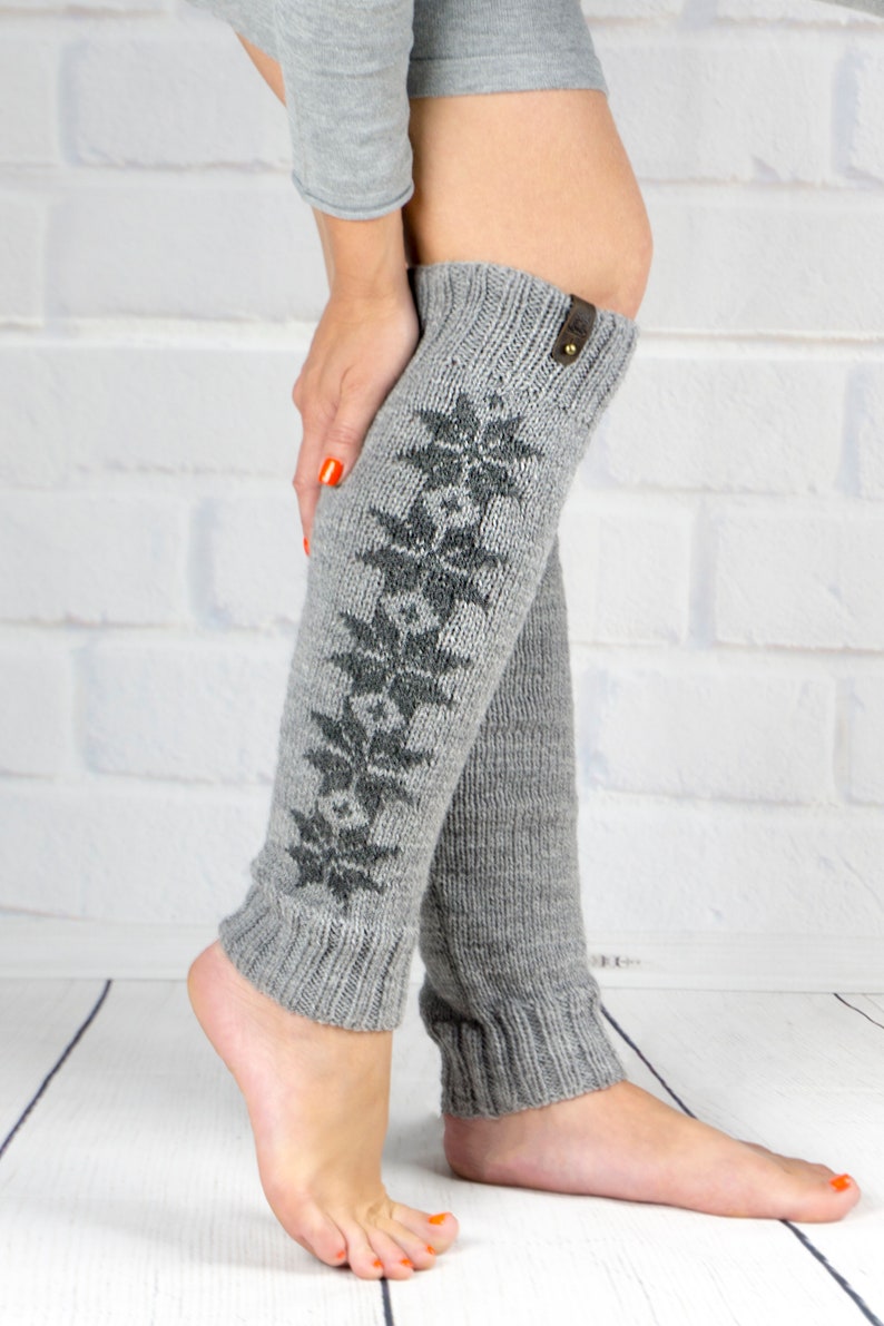 Long leg warmer Dance Yoga Ballet, Hand knit legwarmers gray color for girls or teen, Winter warm wool boot socks cuffs, Woman gift image 4