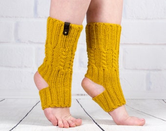 Short cable leg warmer Dance Yoga Ballet, Hand knit legwarmer amber color for girls or teen, Winter warm wool boot socks cuffs, Woman gift