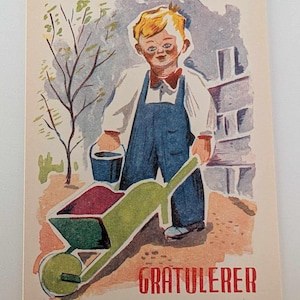 Cartolina norvegese d'epoca Ragazzo con carriola - P&E Serie C.3 J.W.E. - Illustrazione per bambini anni '50 - Gratulerer Card