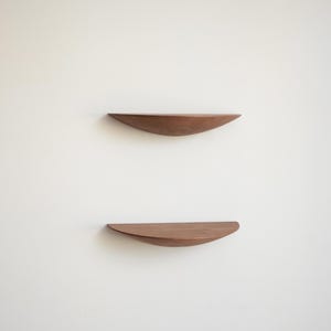 Floating Shelf Wall Mounted, Wooden Oak Bracketless Shelves, Wavy Bookshelf Geometric, Wood floating shelves, Wall shelf, Wall Decor Wood