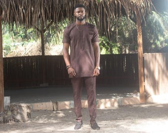 ACHOJAH Herren Afrikanischer Kurzarm Hosenanzug | Biese-Detail | Größen S–4XL | Handgefertigt in Nigeria