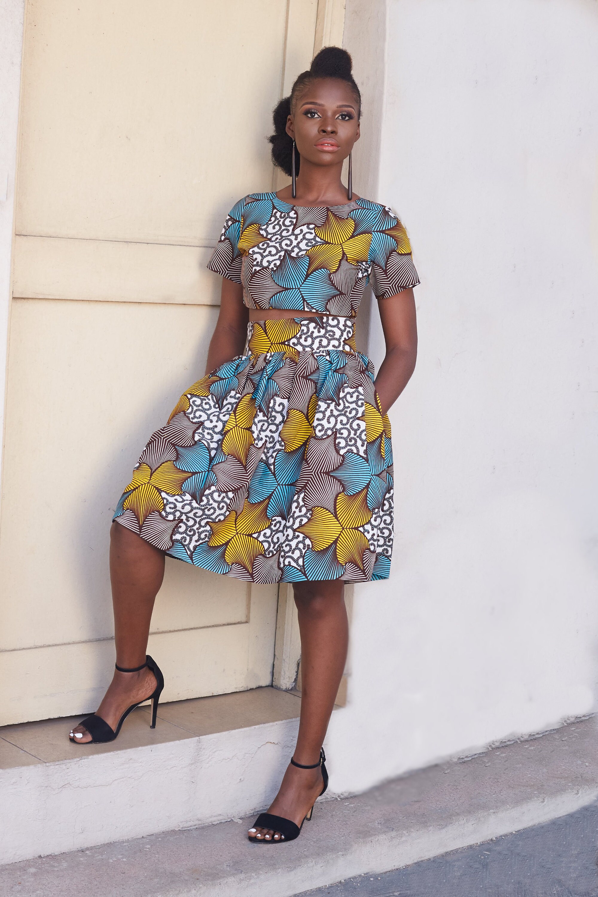 Image of African Top/Print Crop Ankara Women Short Sleeve - Zuri