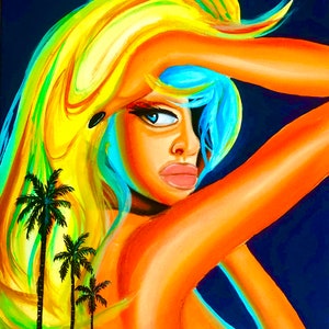 Könnte beinhalten: Ölgemälde einer Frau mit gelb-blauen Haaren, orangefarbener Haut und blauen Augen. Die Frau posiert mit erhobenen Armen. Drei Palmen befinden sich in der unteren linken Ecke vor einem dunkelblauen Hintergrund.