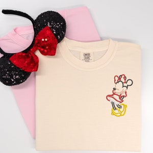 Minnie embroidered Tshirt, Fab 5 shirt, Minnie t-shirt, Mouse Shirt, Minnie tshirt, Disney tshirt, Women's Disney shirt