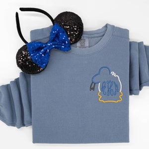 Donald Duck Monogram embroidered Tshirt, Disney Donald embroidered Crewneck, Donald Duck t-shirt, Donald Monogram, Women's Disney shirt