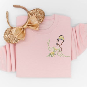 Tiana embroidered Crewneck, Tiana embroidered sweatshirt, Princess and the Frog tshirt, Disney t-shirt, Disney Hoodie, Disney Crewneck