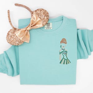 Disney Frozen Anna embroidered Crewneck, Disney embroidered sweatshirt, Anna crewneck, Disney Sweatshirt, Disney Crew, Disney Crewneck