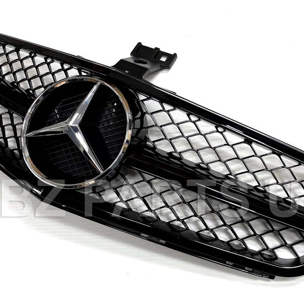 C-Class Sedan all black with chrome star grille New. C250 C350 C300 C200 (Will not fit on C63) 2008 2009 2010 2011 2012 2013 2014  #240 i