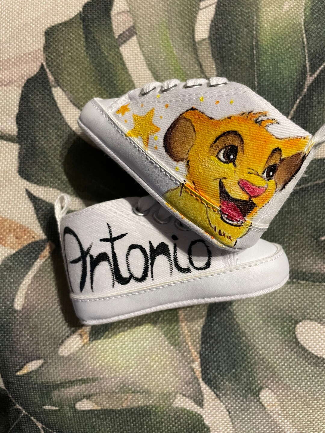 Lion king nike best sale shoes