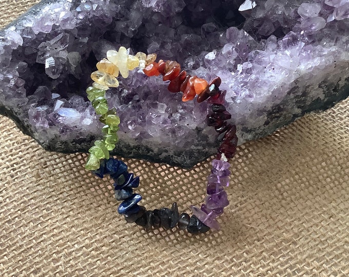 Chakra chip bracelet, healing, nature inspired, stretch bracelet.