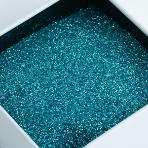 Concha marina // Blue Fine Glitter // Polyester Glitter // Glitter resistente a los disolventes