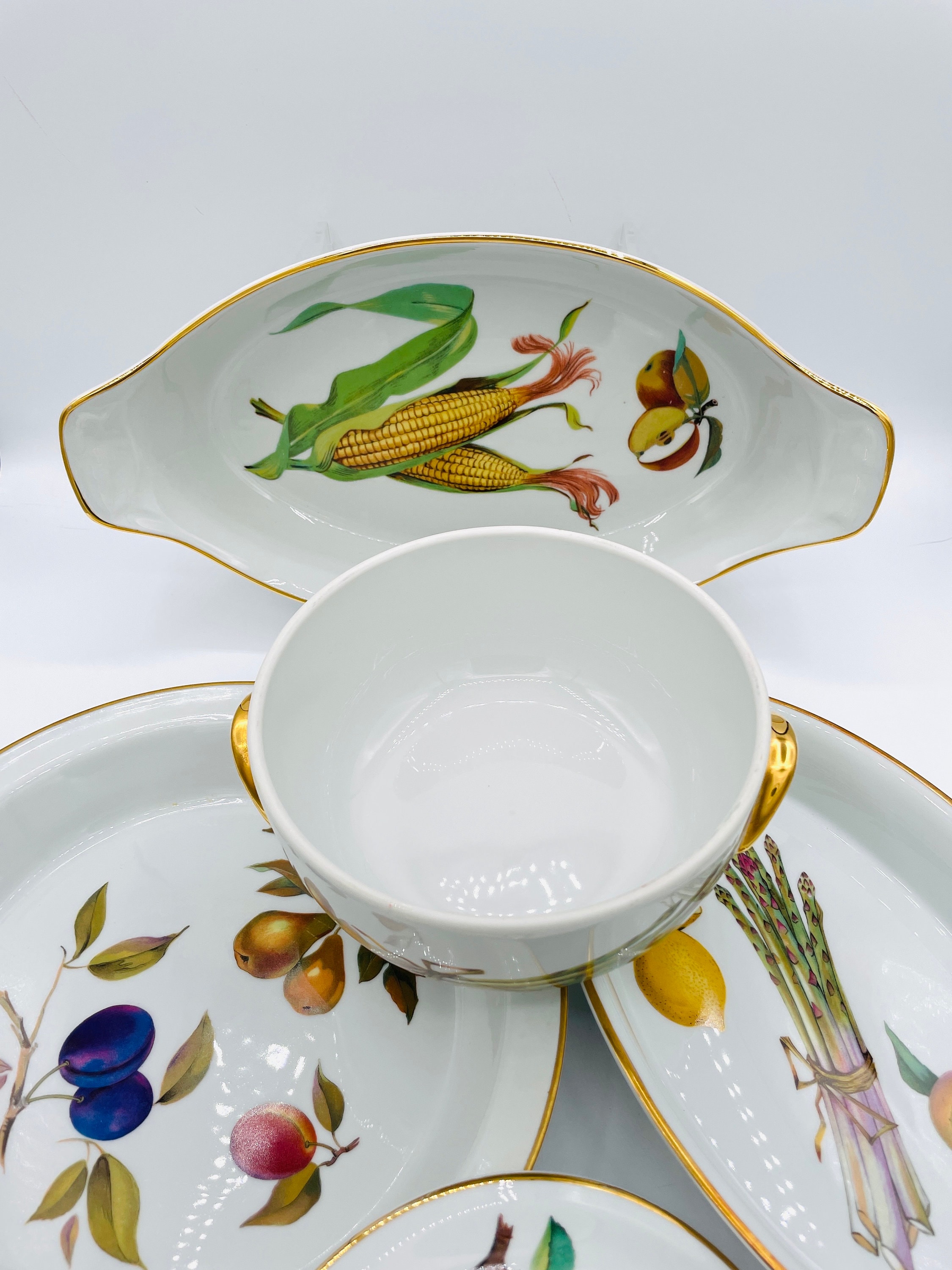 Evesham Gold, Royal Worcester, Fruit Patterns, Gold Trim