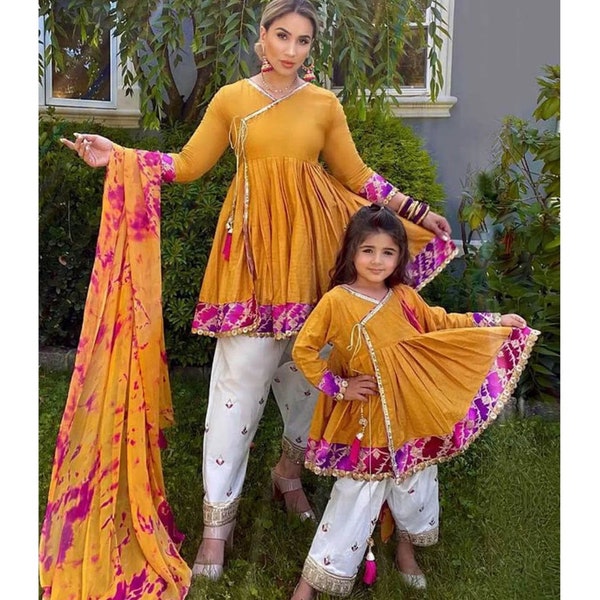 Mosterd droomjurk, volledige familie bijpassende/ Pakistaanse/Indiase jurk