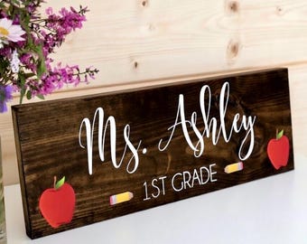 Personalized Teacher Sign for Classroom, Teacher Gifts with Name, Teacher Appreciation Gift, Classroom Decor, Teacher Apple Sign, Wood Sign