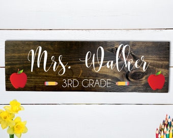 Teacher Name Sign, Custom Name Sign, Teacher Gift, Last Name Sign, Personalized Wood Sign, Classroom Sign, Classroom Decor,Wood Teacher Sign
