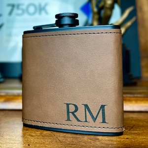 Personalized Leather Flask, Groomsmen Flask, Engraved Flask, Hip Flask, Custom Flask, Monogrammed Flask, Flask for Groomsmen,Groomsman Flask Black w/ Brown