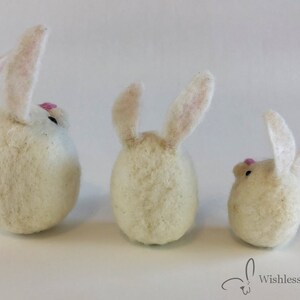 Wobbling Egg Heads Bunnies image 3