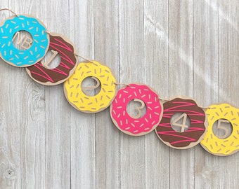 Faixa de marco de donut, aniversário de donut