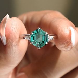14kTeal Sapphire Bridal Ring Sapphire wedding ring Hexagon Cut Teal Sapphire Ring Birthstone jewelry Unique statement ring anniversary gift