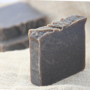 Natural Pine Tar Soap Bar - Goat Milk, Rustic Scent, For Dry Scalp