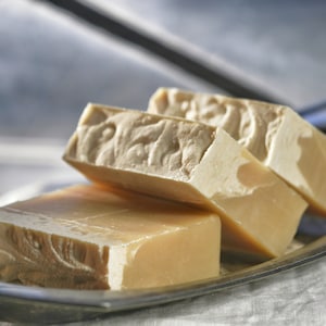 Shampoo alla birra, shampoo per barba completamente naturale e biologico con aggiunta di seta di Tussah
