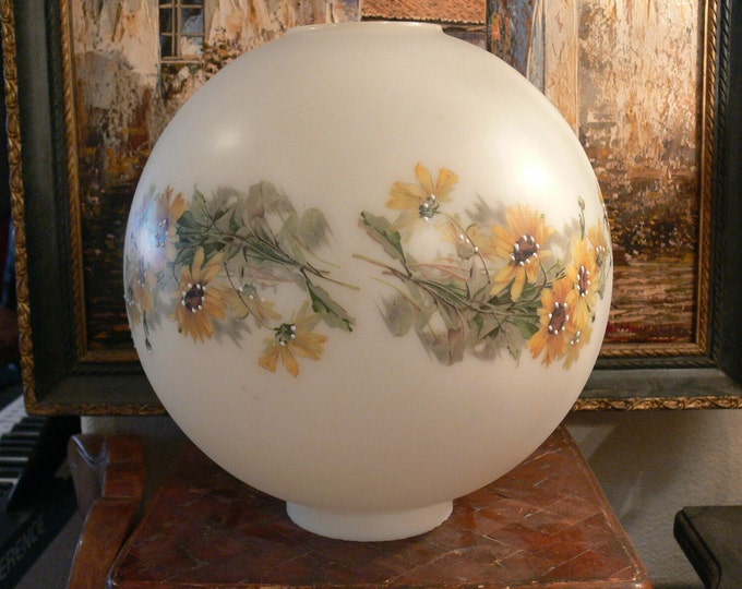 Vintage GWTW 10 in Hand Painted Glass Ball Oil Lamp Globe Shade Beige W