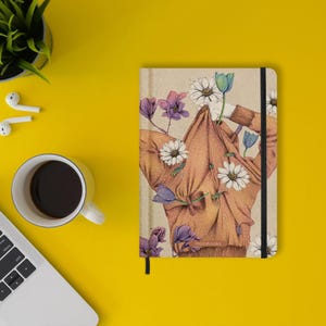 Libreta/diario/bloc de notas sostenible A5 de papel de hierba dulce – Nari Color: Naranja Albaricoque